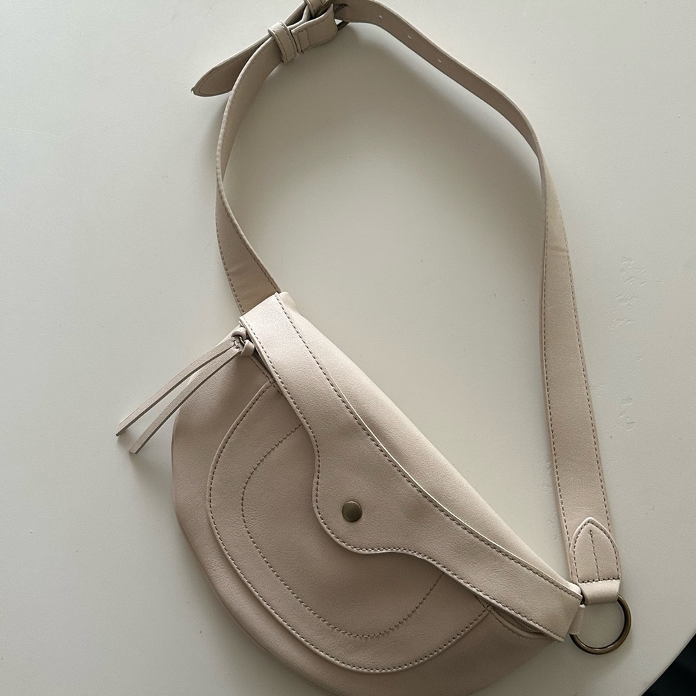 Crossbody sling bag